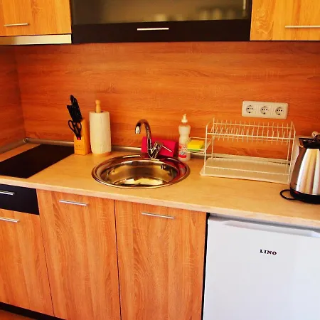 Visit Holiday Apartman Napospart
